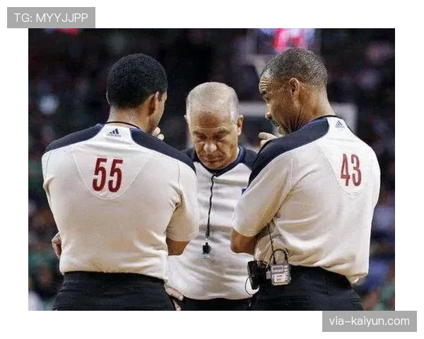 裁判协商判罚流程如何进行？新赛季NBA最新规则解析